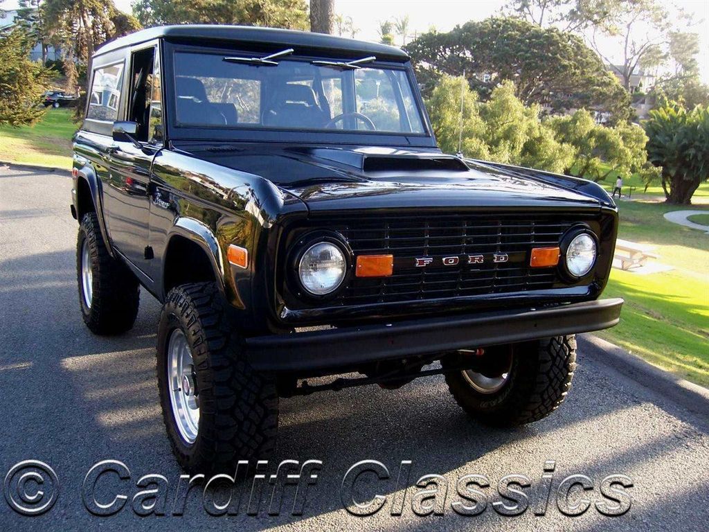 1972 Ford Bronco Half Cab - 11939704 - 23