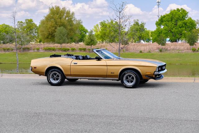 1972 Ford Mustang Convertible - 22381887 - 85