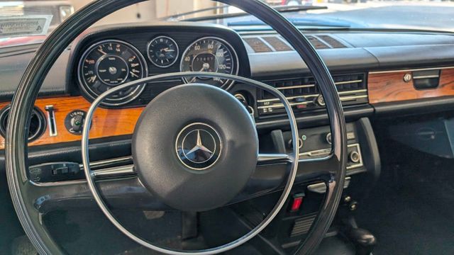 1972 Mercedes-Benz 250C W114 Coupe For Sale - 22258713 - 49