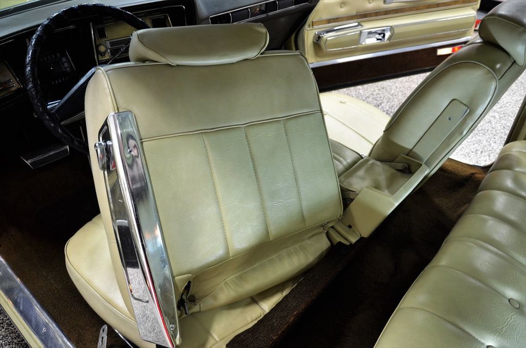 1972 Oldsmobile Toronado  - 21711013 - 74