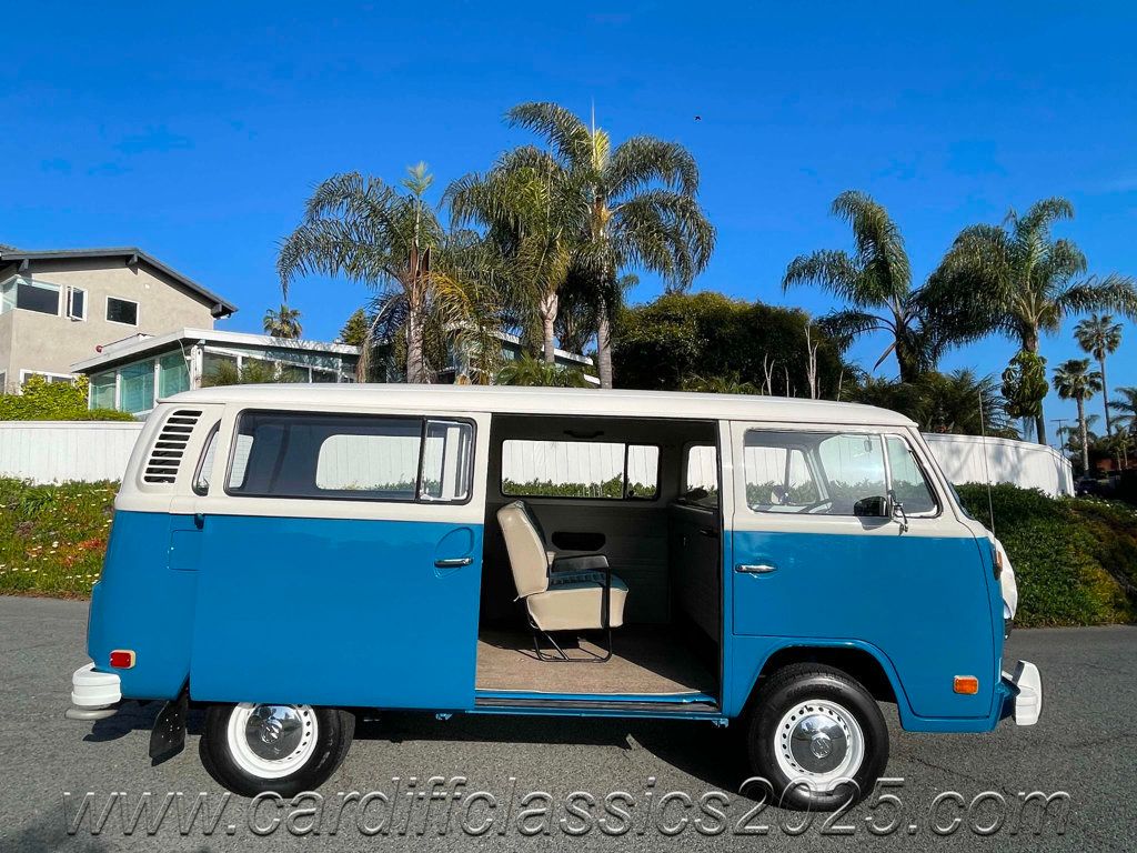 1972 Volkswagen Bay Window Bus  - 22819640 - 47
