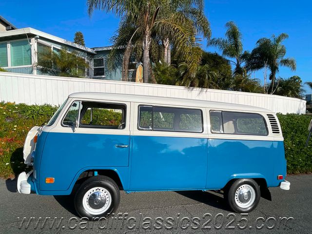 1972 Volkswagen Bay Window Bus  - 22819640 - 64