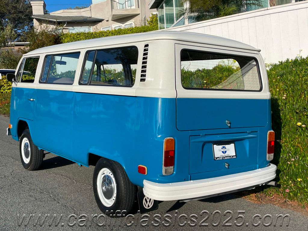 1972 Volkswagen Bay Window Bus  - 22819640 - 66