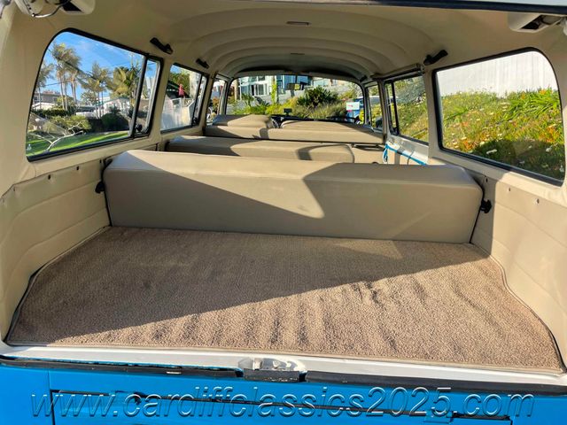 1972 Volkswagen Bay Window Bus  - 22819640 - 72