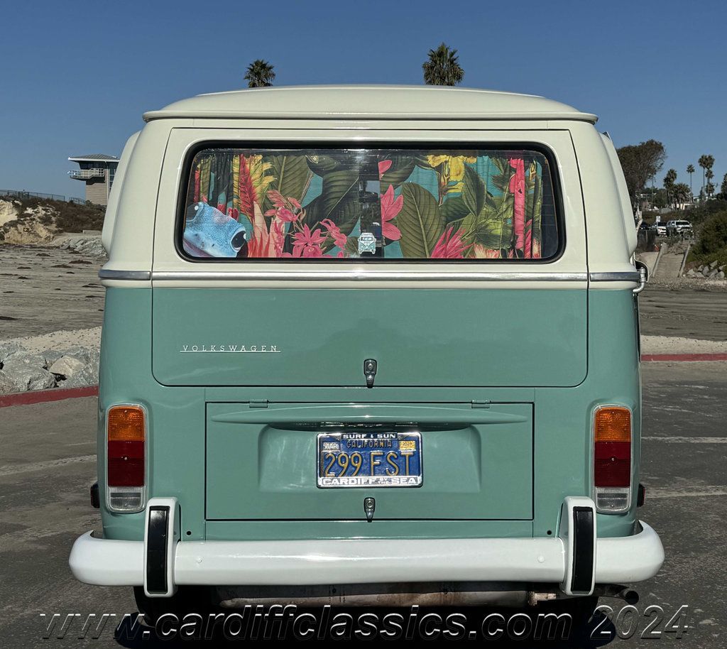 1972 Volkswagen Bus  - 22672966 - 12