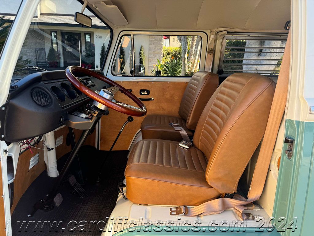 1972 Volkswagen Bus  - 22672966 - 14