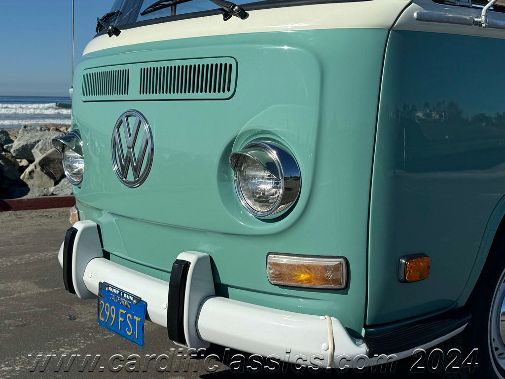 1972 Volkswagen Bus  - 22672966 - 30