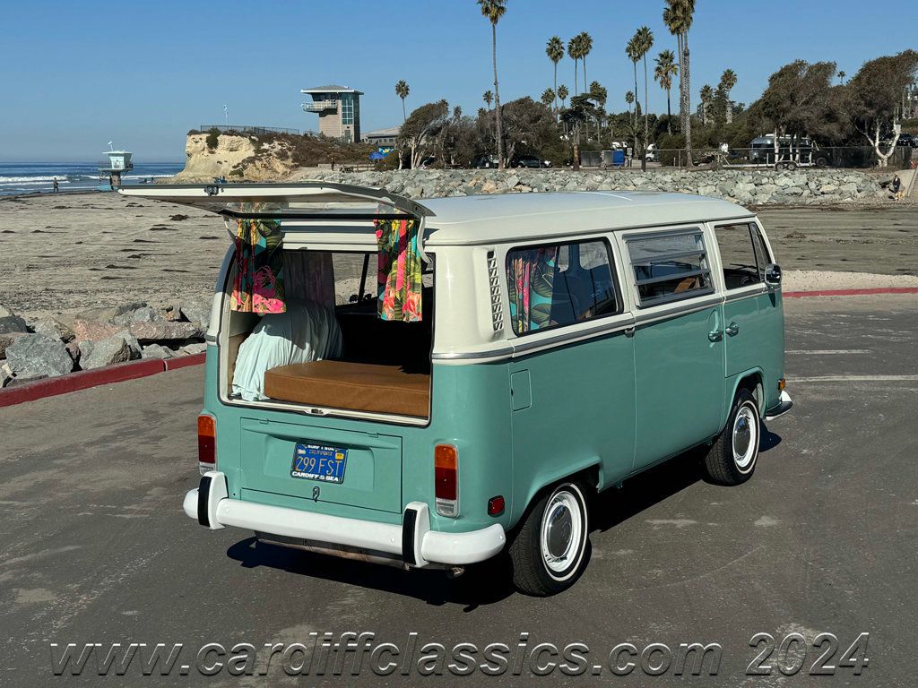 1972 Volkswagen Bus  - 22672966 - 32