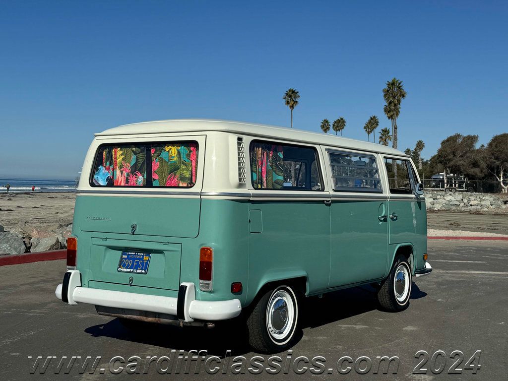 1972 Volkswagen Bus  - 22672966 - 5