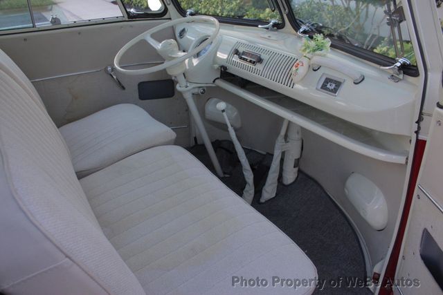 1972 Volkswagen Bus Restored - 22976944 - 10
