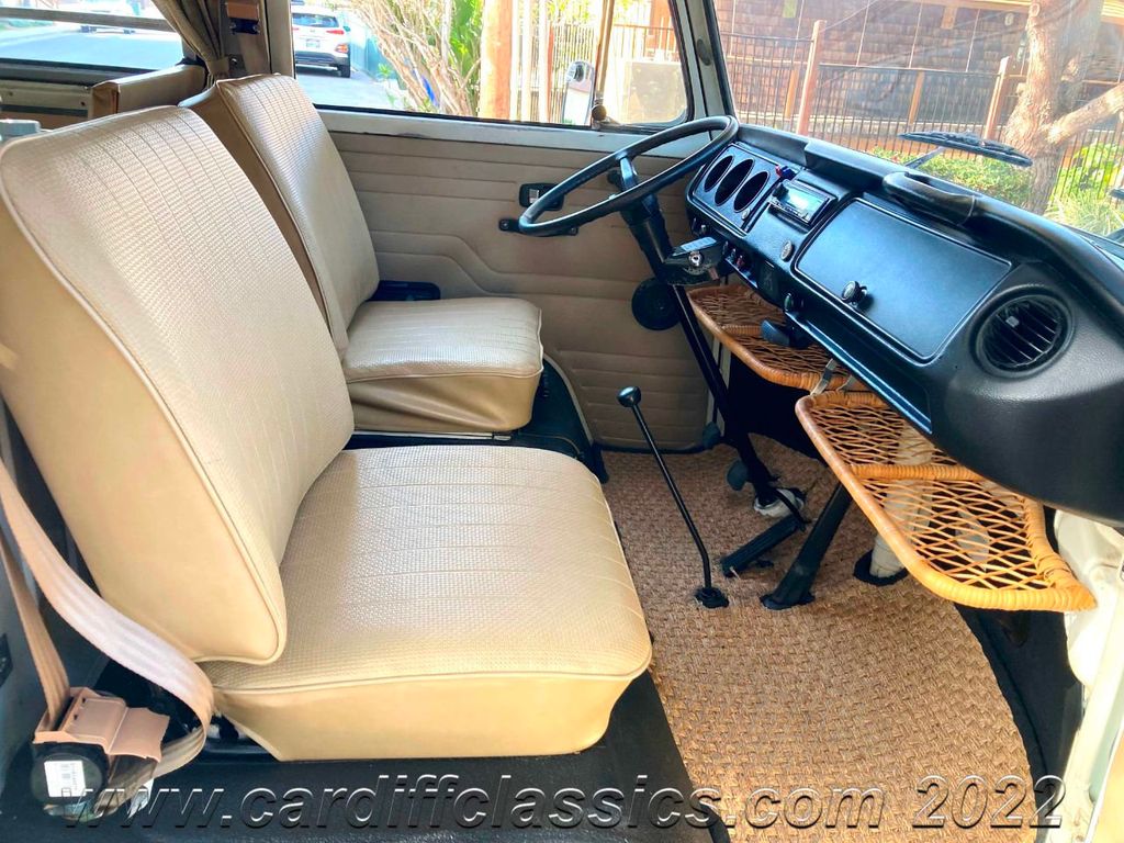 1972 Volkswagen Bus Tin Top Camper  - 21379467 - 9