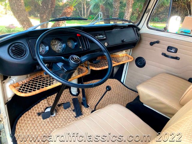 1972 Volkswagen Bus Tin Top Camper  - 21379467 - 1