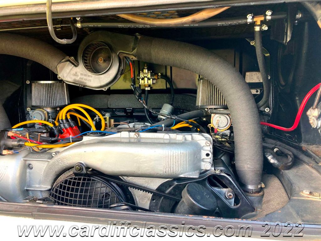 1972 Volkswagen Bus Tin Top Camper  - 21379467 - 33