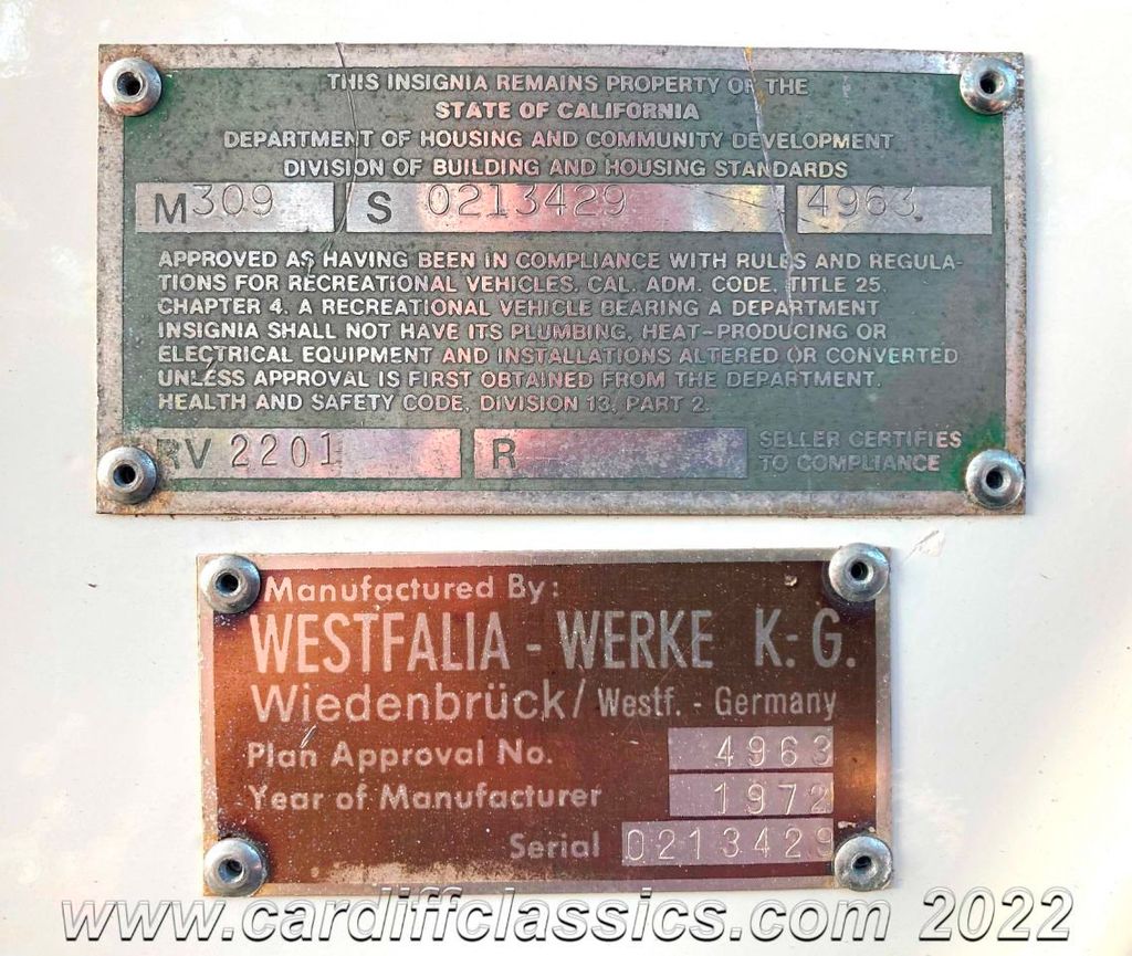 1972 Volkswagen Bus Tin Top Camper  - 21379467 - 36