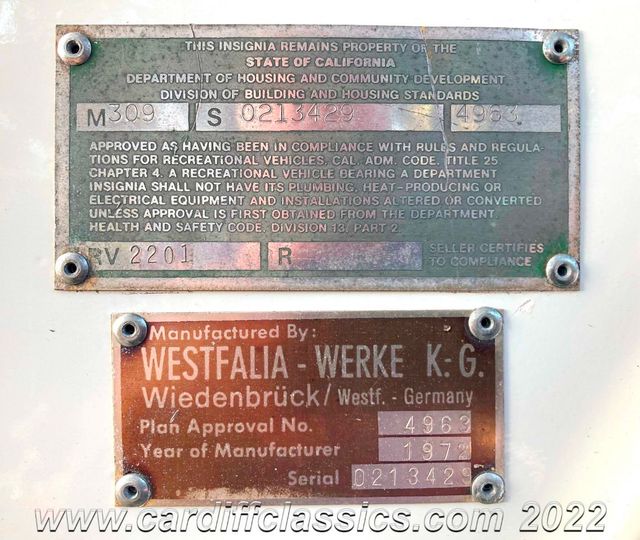 1972 Volkswagen Bus Tin Top Camper  - 21379467 - 36