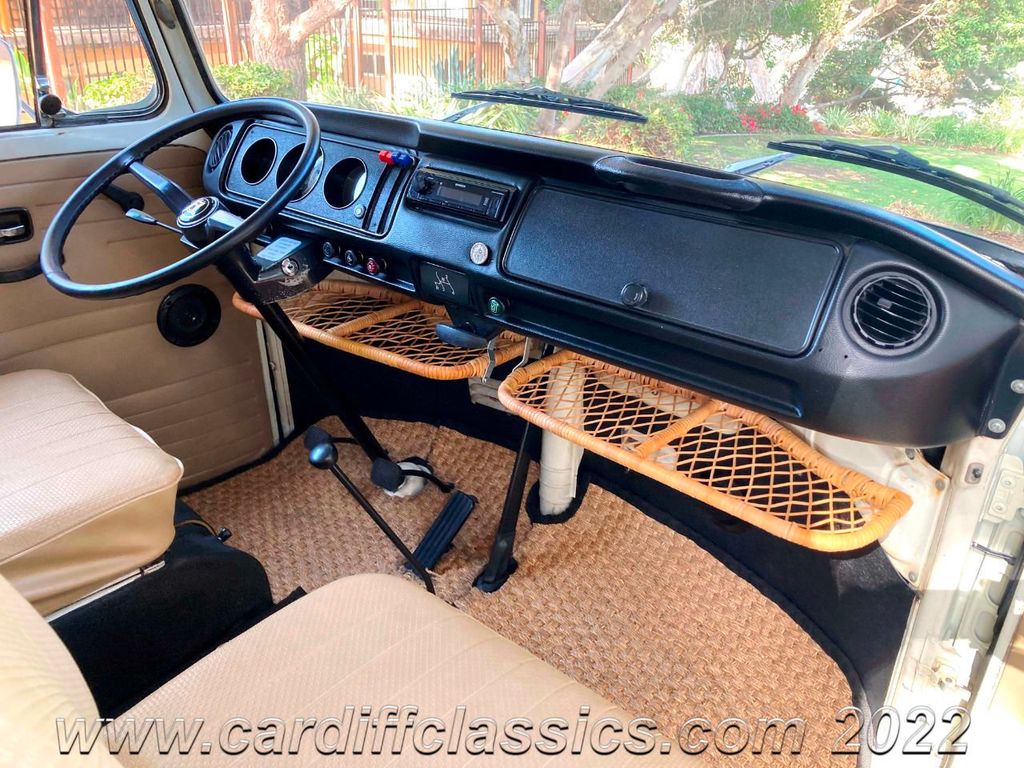 1972 Volkswagen Bus Tin Top Camper  - 21379467 - 8