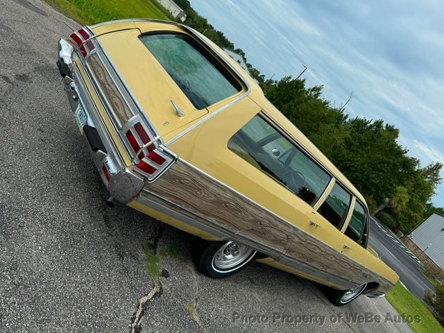 1973 Chrysler Town & Country For Sale  - 22887372 - 2