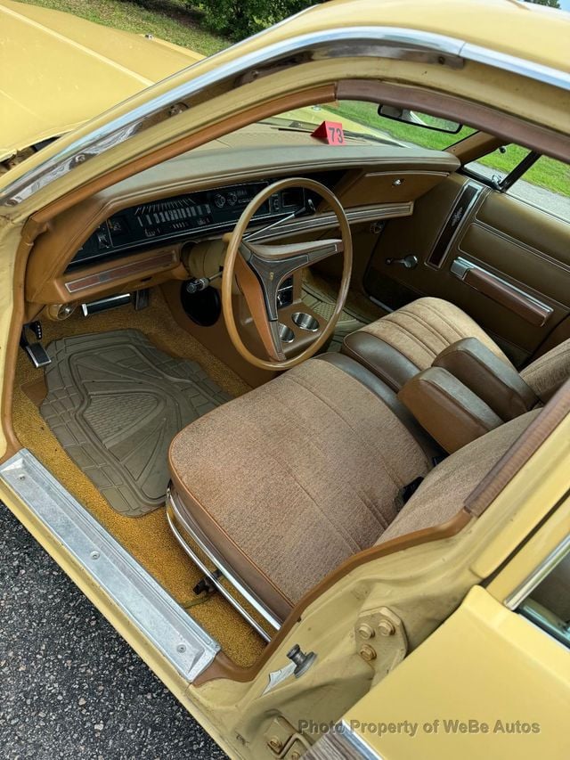 1973 Chrysler Town & Country For Sale  - 22887372 - 8