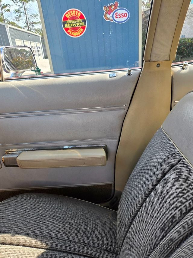 1973 Chrysler Town & Country Station Wagon For Sale - 22888326 - 18