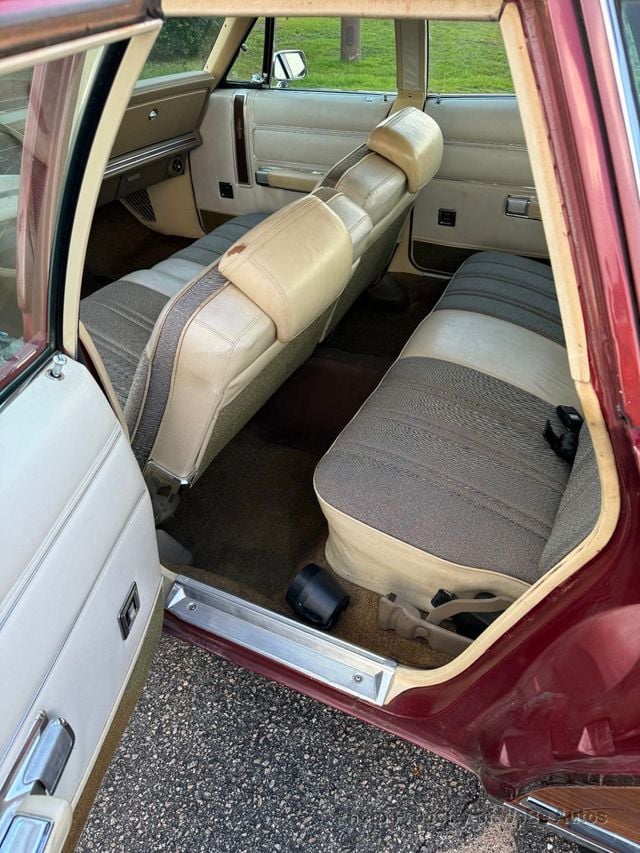1973 Chrysler Town & Country Station Wagon For Sale - 22888326 - 21