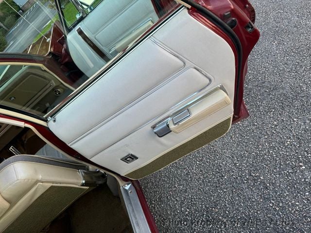 1973 Chrysler Town & Country Station Wagon For Sale - 22888326 - 23