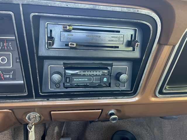 1973 Ford F250 Regular Cab Long Bed Ranger Camper Special - 23066489 - 25