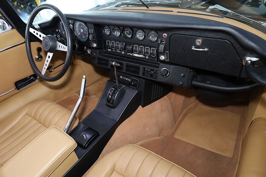 1973 Jaguar XKE Convertible - 21636172 - 17