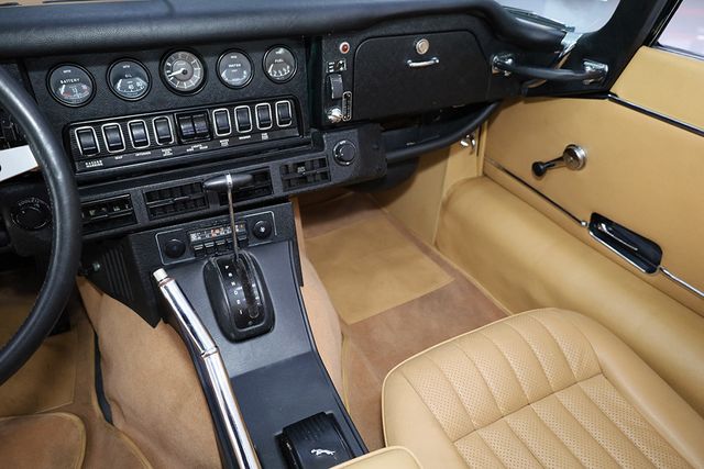 1973 Jaguar XKE Convertible - 21636172 - 18