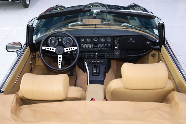 1973 Jaguar XKE Convertible - 21636172 - 23