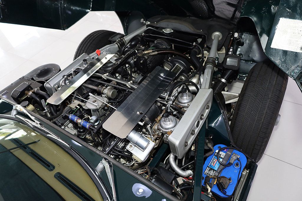 1973 Jaguar XKE Convertible - 21636172 - 25