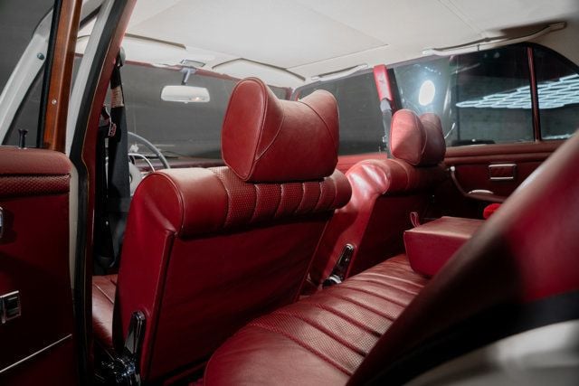 1973 Mercedes-Benz 280 SE  - 23002166 - 24