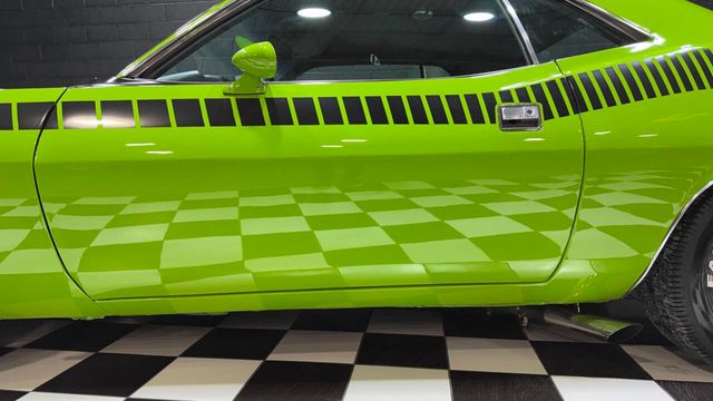 1973 Plymouth Barracuda AAR REPLICA - 340 - 4 SPEED - SIGNED BY DAN GURNEY - 22978227 - 27