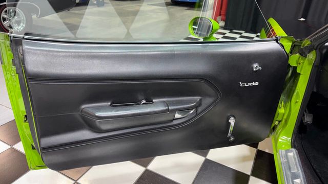 1973 Plymouth Barracuda AAR REPLICA - 340 - 4 SPEED - SIGNED BY DAN GURNEY - 22978227 - 37