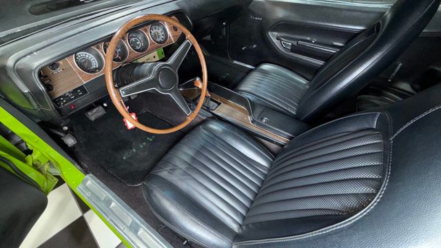 1973 Plymouth Barracuda AAR REPLICA - 340 - 4 SPEED - SIGNED BY DAN GURNEY - 22978227 - 52