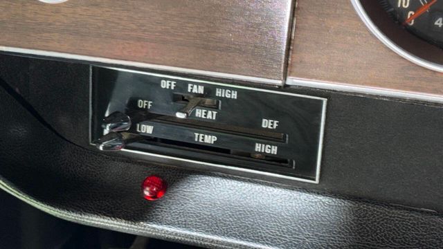 1973 Plymouth Barracuda AAR REPLICA - 340 - 4 SPEED - SIGNED BY DAN GURNEY - 22978227 - 56