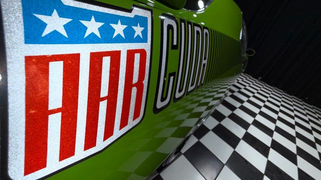 1973 Plymouth Barracuda AAR REPLICA - 340 - 4 SPEED - SIGNED BY DAN GURNEY - 22978227 - 81