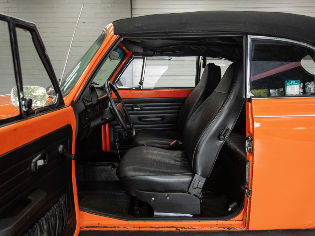 Volkswagen Beetle photo 15