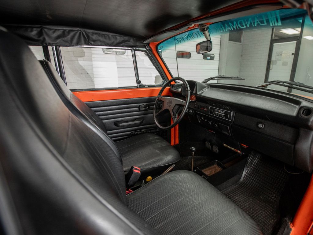 Volkswagen Beetle photo 16