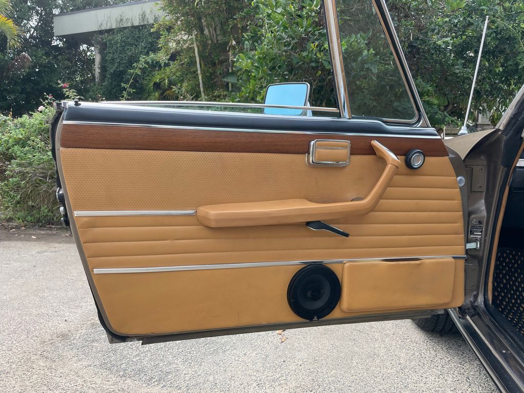 1974 BMW 3.0CS  - 21584494 - 27