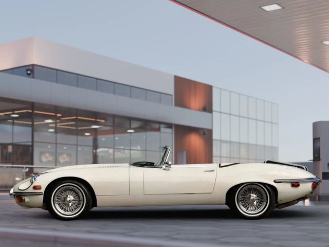 1974 Jaguar E Type Roadster - 22938514 - 4