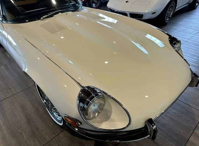 1974 Jaguar E Type Roadster - 22938514 - 6