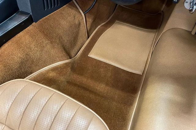 1974 Jaguar XK E-Roadster - 22938515 - 35