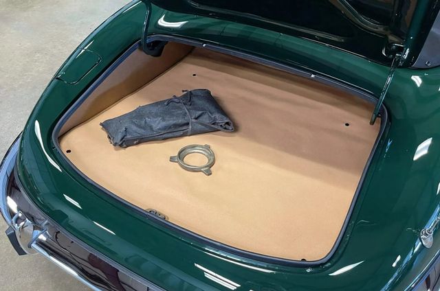 1974 Jaguar XK E-Roadster - 22938515 - 36