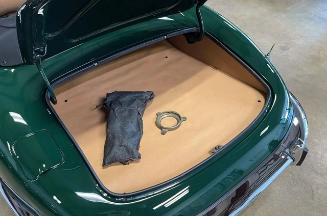 1974 Jaguar XK E-Roadster - 22938515 - 37