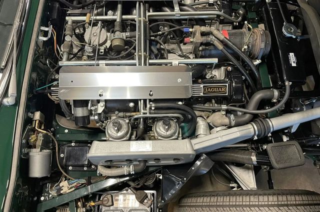 1974 Jaguar XK E-Roadster - 22938515 - 40