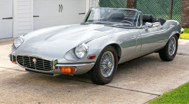 1974 Jaguar XKE 1974 Jaguar XKE ROADSTER Beautifully Restored! - 21347967 - 14