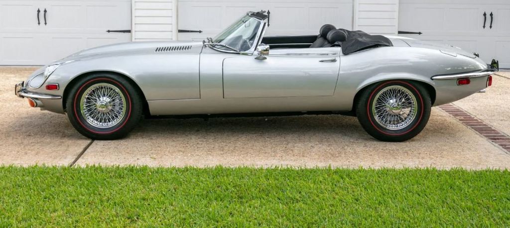 1974 Jaguar XKE 1974 Jaguar XKE ROADSTER Beautifully Restored! - 21347967 - 24