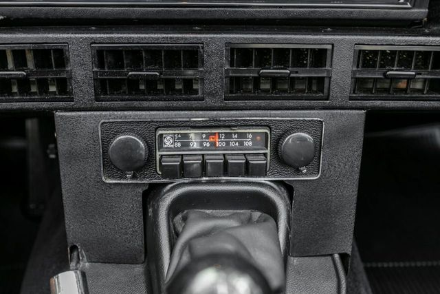 1974 Jaguar XKE 1974 Jaguar XKE ROADSTER Beautifully Restored! - 21347967 - 48