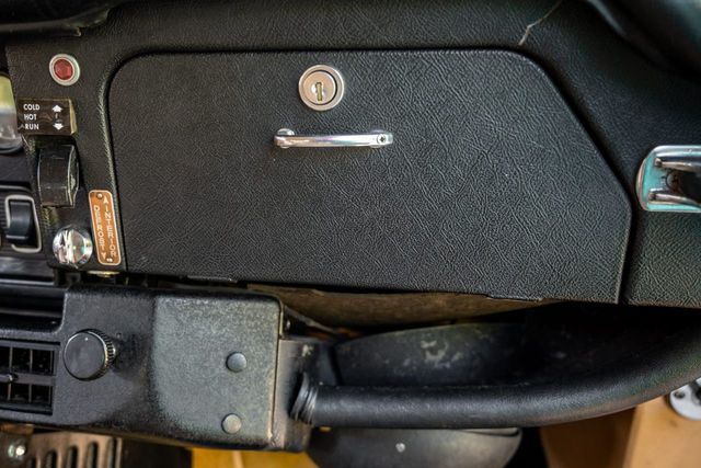 1974 Jaguar XKE ROADSTER 1974 Jaguar XKE ROADSTER Convertible Beautifully Restored! - 21185779 - 17