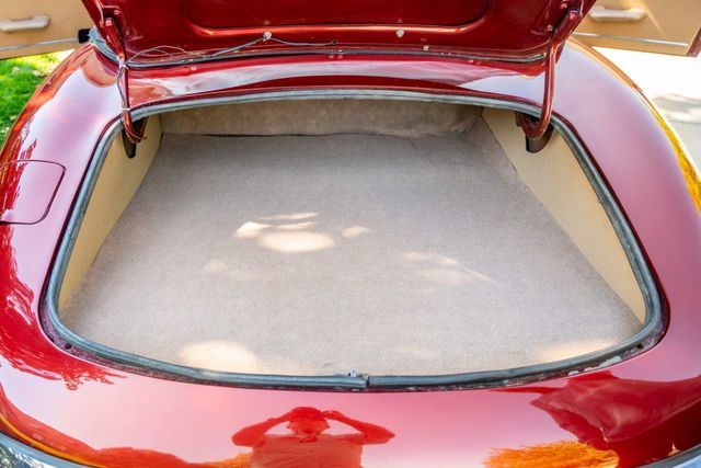 1974 Jaguar XKE ROADSTER 1974 Jaguar XKE ROADSTER Convertible Beautifully Restored! - 21185779 - 34